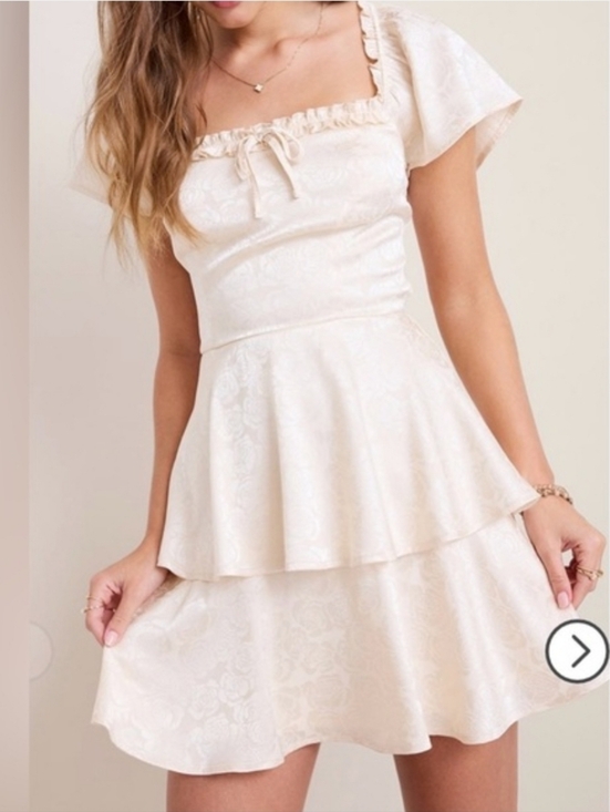 Francesca's Collections Dresses & Skirts - Francesca's Brooke Tiered Mini Dress